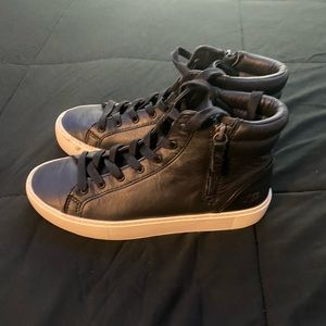 UGG Women's Olli Sneaker